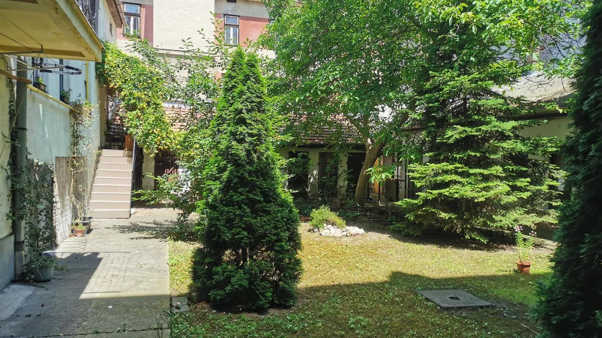 Tattoo Apartman location